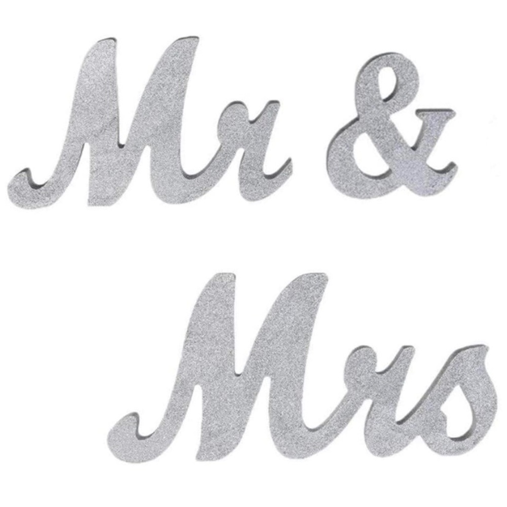 Mr & Mrs sign